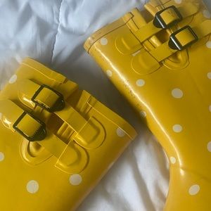 Yellow Polka-dotted Rain boots